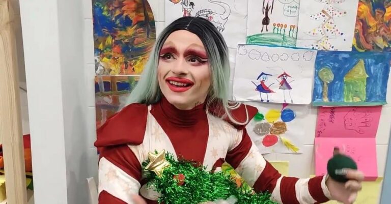 Θεσσαλονίκη: Drag queens διάβασαν παραμύθια σε μικρά παιδιά