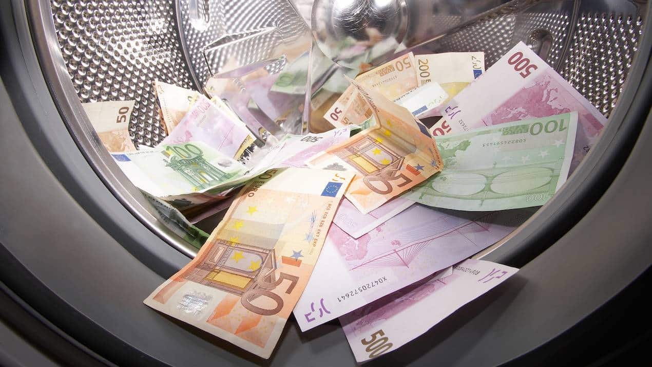adeiodotisi mono gia ksepluma maurou