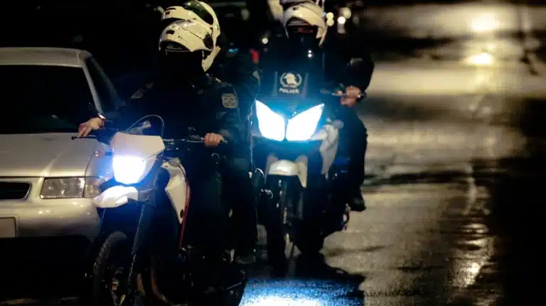 Νέα Ζωή: 7 τραυματίες αστυνομικοί έπειτα από καταδίωξη