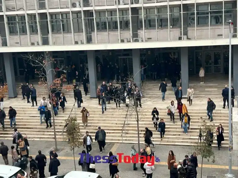 Θεσσαλονίκη: Τηλεφώνημα για βόμβα στα δικαστήρια – «Δεν είναι πλάκα, θα εκραγεί στις 11:00»