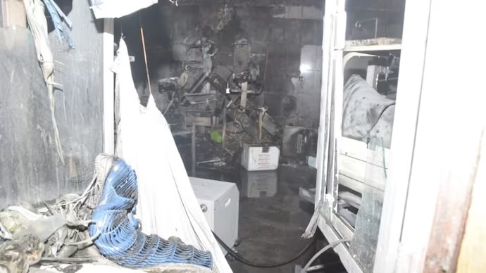 Θρηνεί όλη η χώρα – 10 βρέφη νεκρά μετά τη φωτιά στο νοσοκομείο