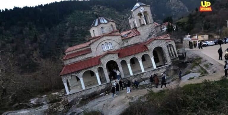 Μοναδική σε όλο τον κόσμο: Η εκκλησία χωρίς εικόνες που γίνεται λαϊκό προσκύνημα βρίσκεται στα Τρίκαλα
