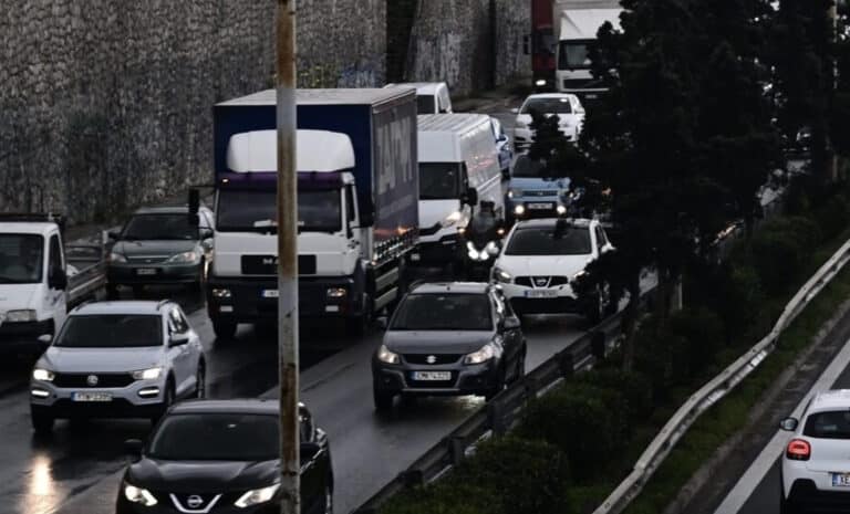 Τέρμα οι «σακαράκες»: Δύσκολες μέρες για τους κατόχους παλαιών ΙΧ
