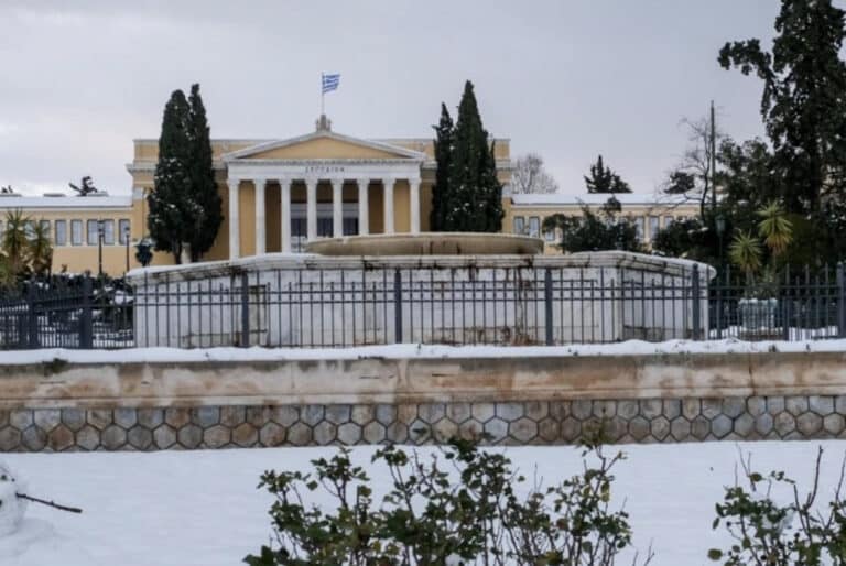 Καιρός: Χιονοεκπλήξεις και στην Αθήνα – Πότε θα έρθει η «λευκή εισβολή»