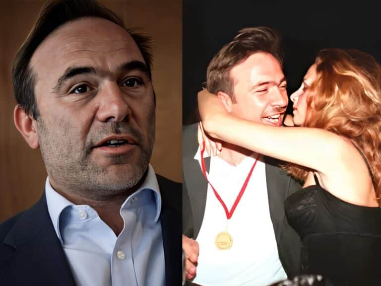 «Φωτοτυπία» της μαμάς του: Ο κούκλος 25 χρονος γιος του Πέτρου Κόκκαλη από τον πρώτο γάμο έγινε φαντάρος και η πανέμορφη μαμά του ήταν εκεί