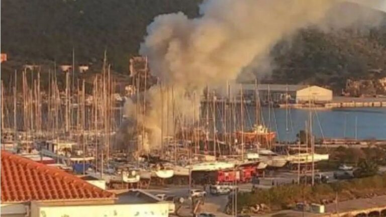 ΕΚΤΑΚΤΟ – Φωτιά και ισχυρές εκρήξεις στη χώρα
