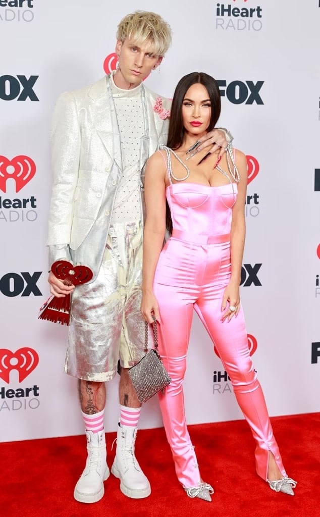 rs 634x1024 210527180844 634 machine gun kelly megan fox iheartradio awards.ct