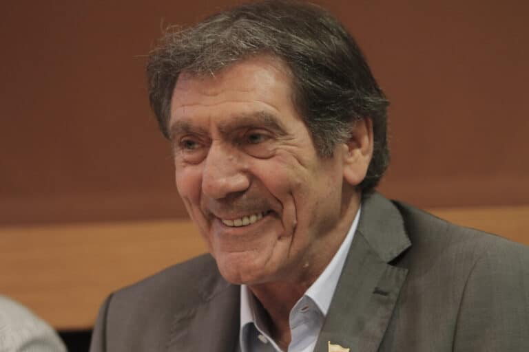 Σε κώμα ο παλαίμαχος τερματοφύλακας Νίκος Σαργκάνης – Δίνει μάχη για τη ζωή του