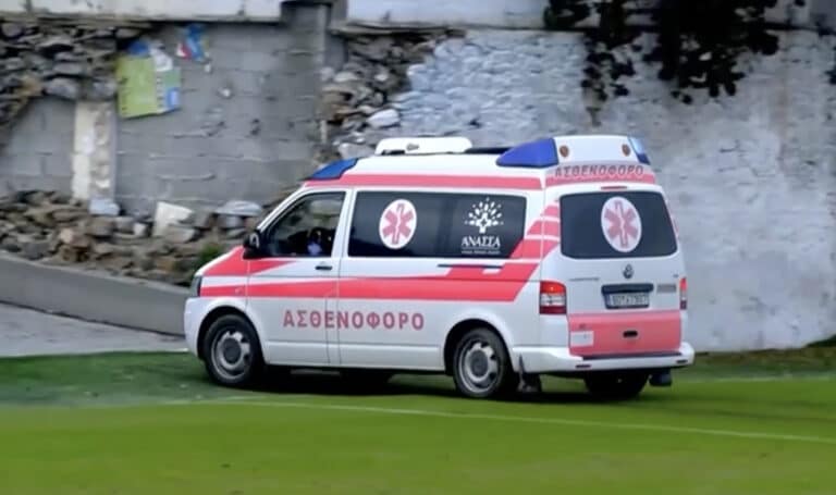 Στιγμές…τpόμου στον Βόλο: Έπεσε αναίσθητος ο Τσέλιος, έφυγε με ασθενοφόρο