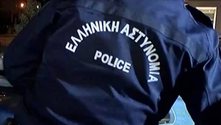 Απίστευτο κι όμως ελληνικό – Τον μαχαίρωσε ο γείτονας γιατί το έκαναν παθıασμένα και έκαναν φασαρία