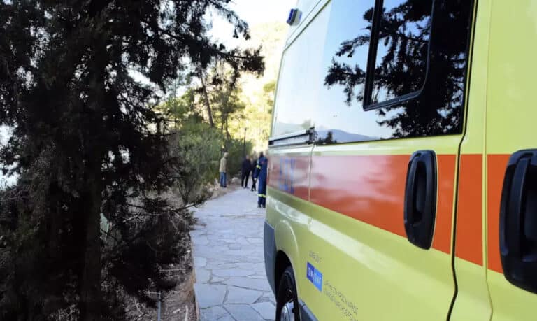 Γυναίκα έπεσε από τον 7ο όροφο ξενοδοχείου στη Μιχαλακοπούλου – Νοσηλεύεται πολυτραυματίας