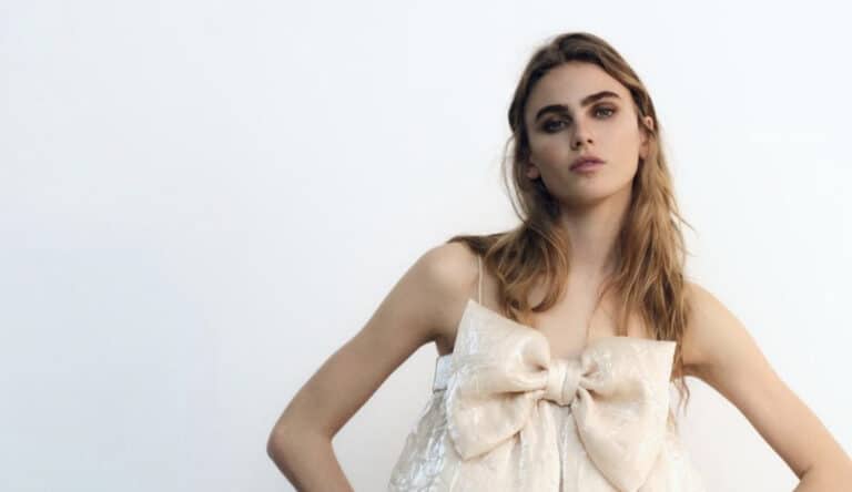 Οι αστραφτερές μπαλαρίνες από τα Zara είναι ό,τι πρέπει αν δεν θέλετε να βάλετε ψηλοτάκουνα στο ρεβεγιόν