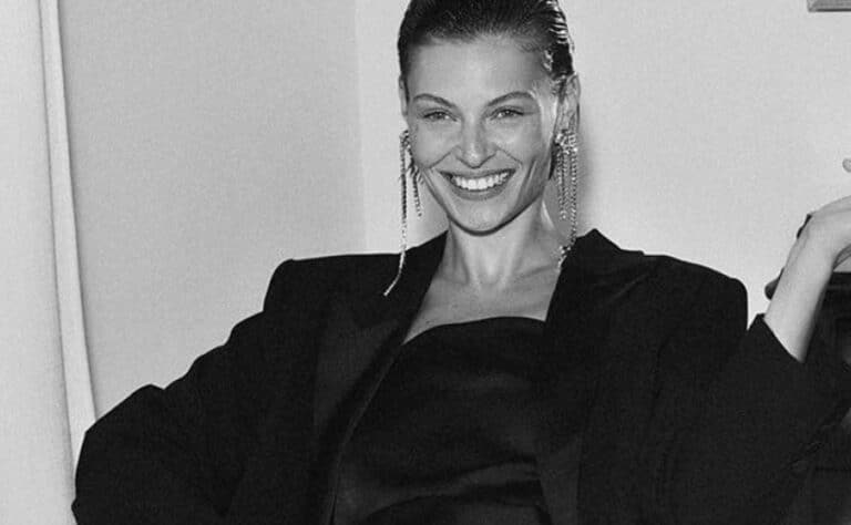 Το υφασμάτινο παντελόνι από τα Η&Μ που θα φορέσετε τώρα στο ρεβεγιόν και μετά στο γραφείο – Κομψό, στα 20 εupώ