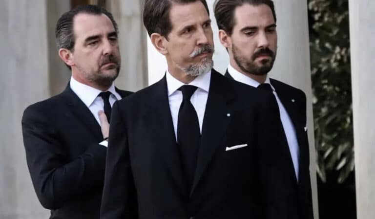 «Ντε Γκρες»: «Είμαστε συγκινημένοι για την ιθαγένεια – Αυτός είναι ο λόγος που το επιλέξαμε ως επώνυμο»