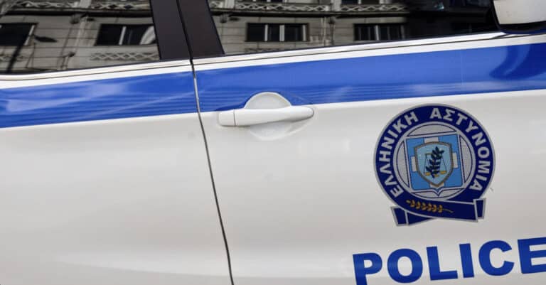 Ελεύθερος ο 14χρονος που μαχαίρωσε τον πατέρα της φίλης του
