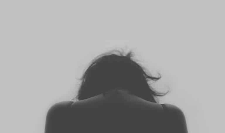 Φρίκη στη Μεσσηνία: Ασελγούσε επί 6 χρόνια στην ανήλικη κόρη του και στην κόρη της συζύγου του