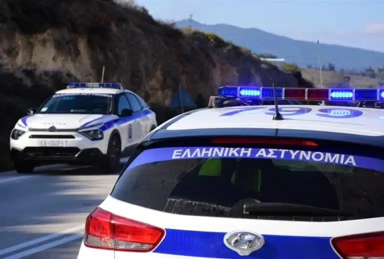 Θρίλερ στη Λάρισα: Βρέθηκε ημiγuμνο πτώμα άνδρα μέσα σε νταλίκα