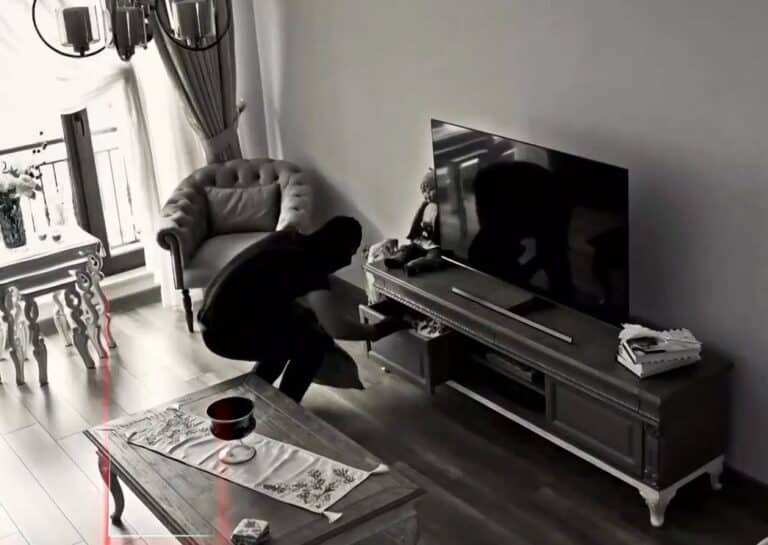 Διαρρήκτες «σήκωσαν» με κλαρκ χρηματοκιβώτιο 2,5 τόνων από σπίτι στη Χαλκιδική