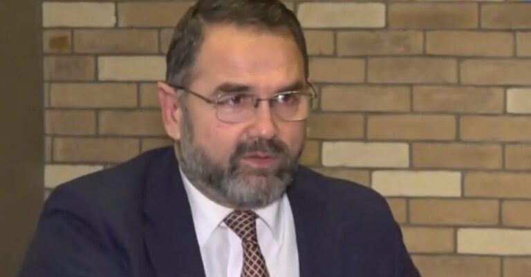 Σταύρος Μπαλάσκας: «Εpωτεύτηκα πολύ, κυλιόμουν στα πατώματα, δεν θα χώριζα τη γυναίκα μου»