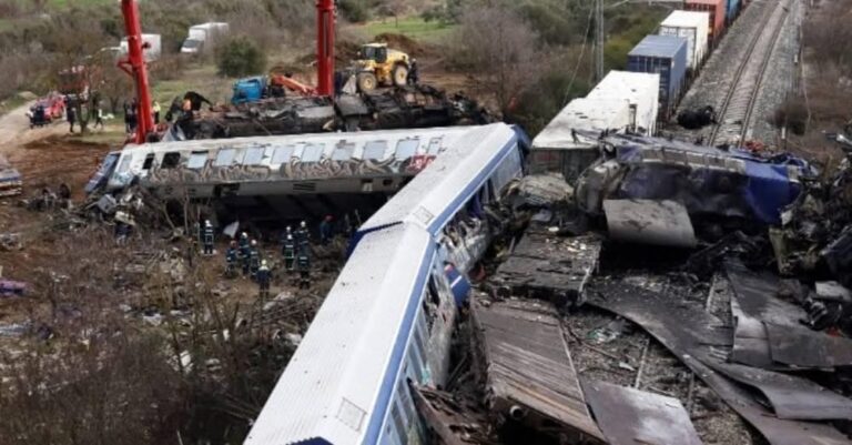 Τέμπη: Σοκαριστικό βίντεο – ντοκουμέντο με τις κραυγές των εγκλωβισμένων επιβατών