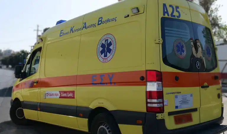 Ένα ακόμη τροχαίο: Στο νοσοκομείο 2 γυναίκες μετά τη σύγκρουση ΙΧ