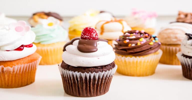 Εορτολόγιο: Η μισή Ελλάδα γιορτάζει αύριο 25 Ιανουαρίου – Τα δύο πολύ γνωστά ονόματα