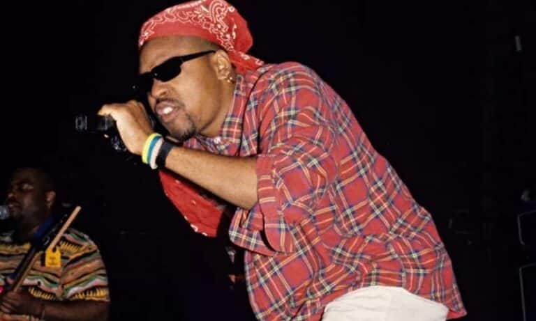 ΗΠΑ: Γνωστός τραγουδιστής βρέθηκε ξυλοκοπημένος μέχρι θανάτου μέσα στο αυτοκίνητο του