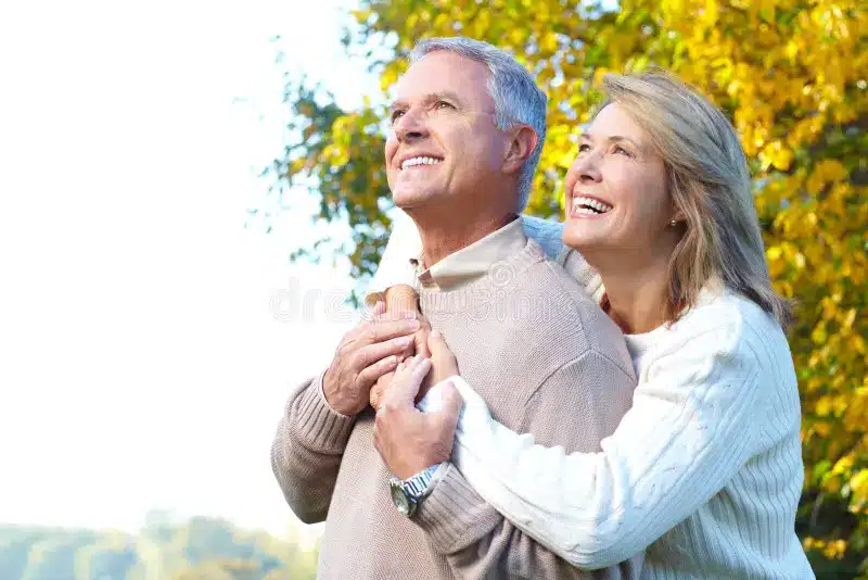 happy elderly couple 11298300