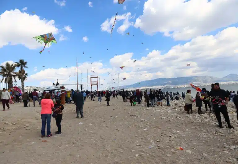 Πότε πέφτει η Καθαρά Δευτέρα 2025