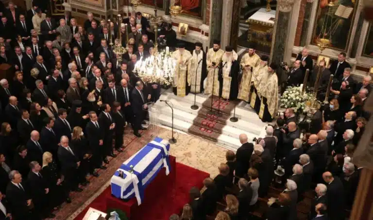 Κώστας Σημίτης: Πόσο κόστισε η κηδεία με δημόσια δαπάνη