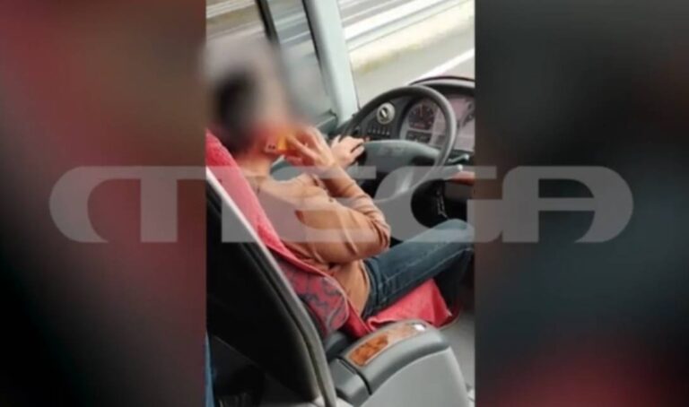 Βίντεο – σοκ: Οδηγός ΚΤΕΛ δεν αφήνει ούτε λεπτό το κινητό από το χέρι ενώ οδηγεί