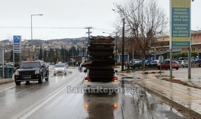 Ο Χάρος βγήκε παγανιά: Φόρτωσε «πύργο» από παλέτες στο ΙΧ και βγήκε στους δρόμους