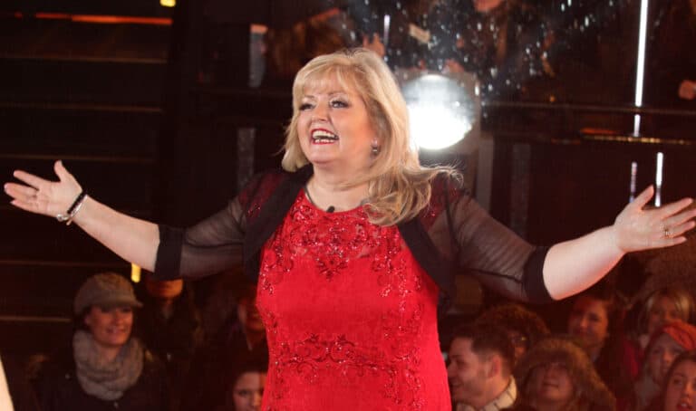 Πέθανε σε ηλικία 65 ετών η εμβληματική τραγουδίστρια Λίντα Νόλαν