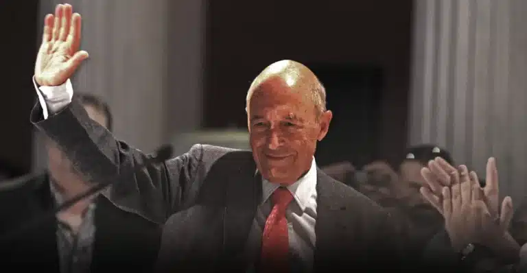 Live το τελευταίο αντίο στον Κώστα Σημίτη στη Μητρόπολη Αθηνών