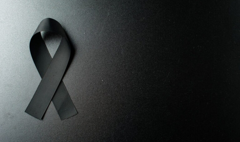 Εθνικό πένθος: Τι ισχύει για τις υπηρεσίες;