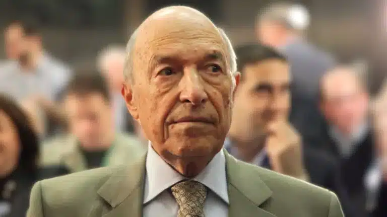 Κώστας Σημίτης: Δημοσία δαπάνη η κηδεία του με τιμές εν ενεργεία πρωθυπουργού – Τετραήμερο εθνικό πένθος