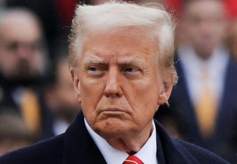 Ο Ντόναλντ Τραμπ θα υπογράψει διάταγμα που θα αναγνωρίζει μόνο «δύο φύλα»