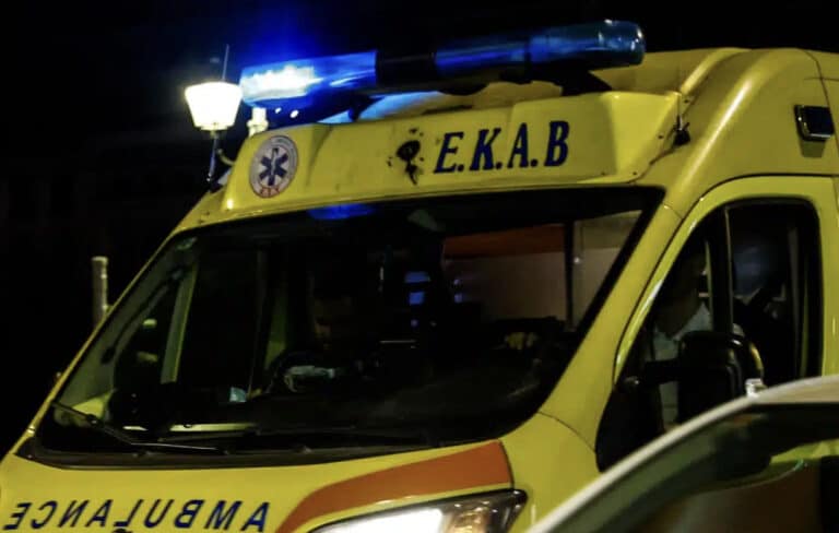 Τροχαίο δυστύχημα στην Αγία Παρασκευή – Μοτοσικλέτα παρέσυρε και σκότωσε πεζό με τον σκύλο του