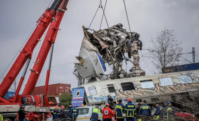 Αποκάλυψη για τα Τέμπη: Η εμπορική αμαξοστοιχία πέρασε από 40 κάμερες και δεν βρέθηκε ούτε ένα καρέ από τη διαδρομή!