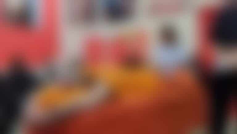 Εύβοια: Πρωτοφανές περιστατικό σε τάξη – Καθηγητής έβαλε μαθητές να του κάνουν