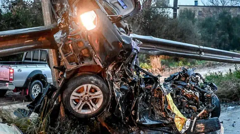 Τροχαίο στην Πατρών – Πύργου: Σε κρίσιμη κατάσταση ο 25χρονος – «Μια προσευχή για το παιδί μου»