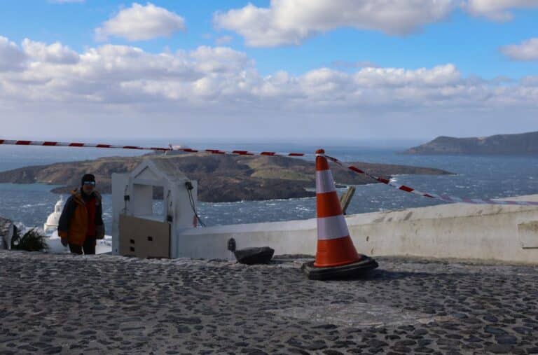 Πού οφείλεται η απόκοσμη βοή που «τρομοκράτησε» τις Κυκλάδες