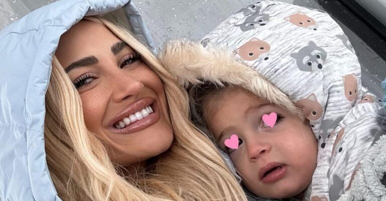 Ιωάννα Τούνη: Η ανάρτηση με τον σύντροφό της & τον γιο τους μετά τις φήμες χωρισμού