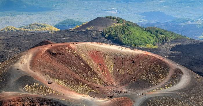 Σουσάκι: Το άγνωστο ηφαίστειο δίπλα στην Αθήνα