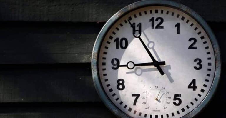 Αλλαγή ώρας 2025: Πότε είναι – Θρίλερ με το αν θα την τηρήσουμε