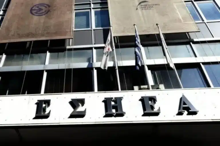 Πέθανε η Ρούλα Καρακούση