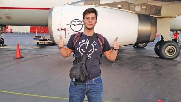 Τέμπη – Μητέρα Γεράσιμου: «58 είναι τα θύματα και βάλτε τα στη νιοστή – Όπως τον ανάθρεψα, δεν θα γυρίσει πια»