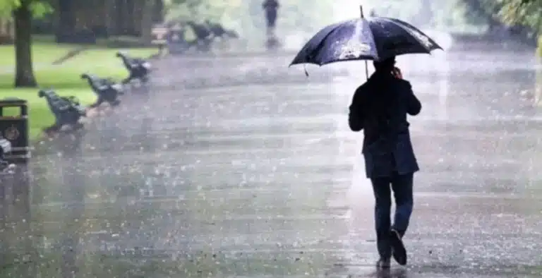 Καιρός: Άρση του έκτακτου δελτίου επιδείνωσης – Βροχές και άνοδος της θερμοκρασίας