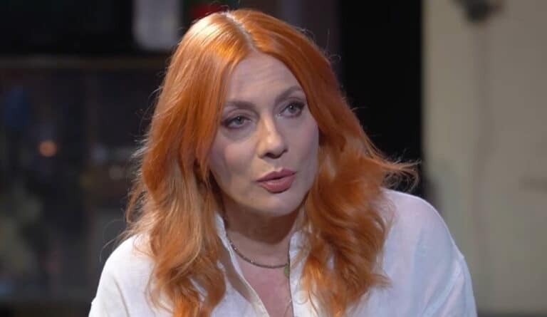 Σμαράγδα Καρύδη: «Έχω συναντήσει φάντασμα σε ενοικιαζόμενο δωμάτιο στη Λευκάδα»