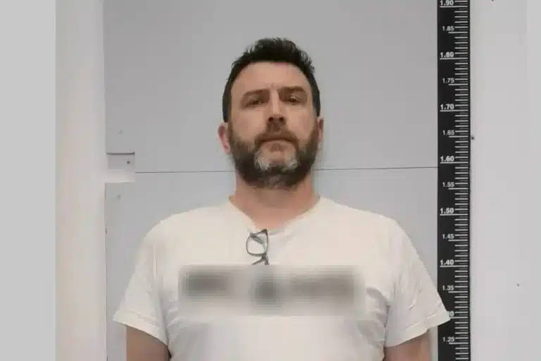 Αυτός είναι ο οδηγός ταξί που λήστευε και τραυμάτιζε τους πελάτες του – Στη δημοσιότητα τα στοιχεία του